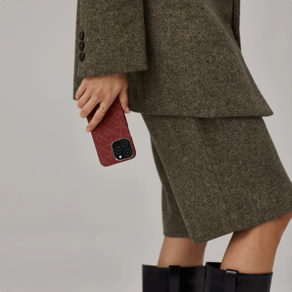 Cover Pitaka Monogram Gold/Red